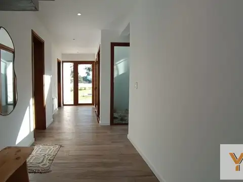 Casa 6 ambientes con 3 baños