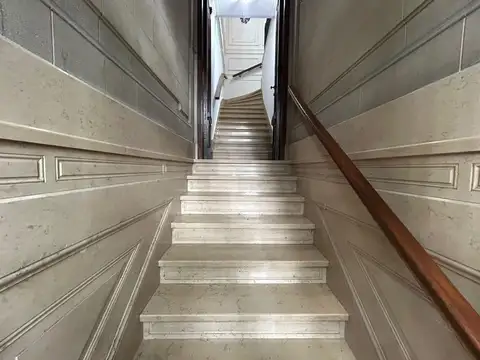 Depto Tipo Casa en Venta de 6 ambientes