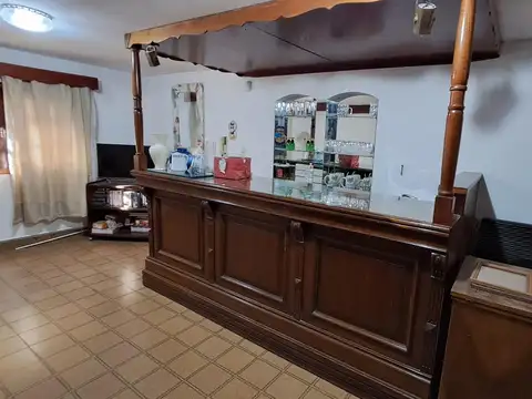 Casa 7 ambientes con 6 baños