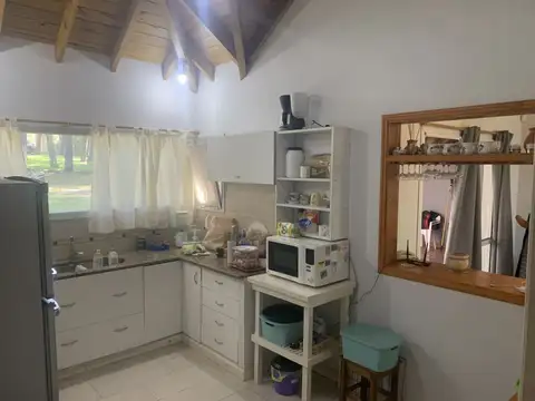 Casa 5 ambientes con 2 baños