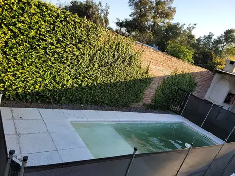 Casa 5 ambientes con 2 baños