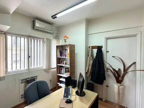 Oficina en venta en La Plata Amueblada