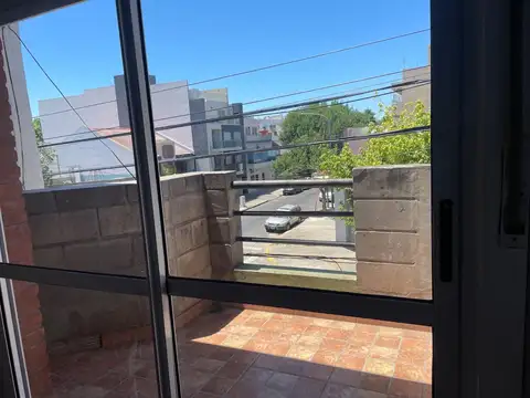 Depto Tipo Casa en Venta al Sureste