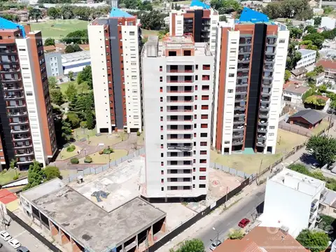 Departamento en Venta, 4 Ambientes con Vista al Frente en Terrazas de Quilmes