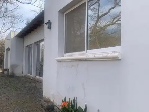 Casa en Venta con 3 cocheras