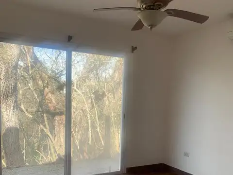 Exc.casa vta 2 dor gge/suite/jard exc zona La Aguada