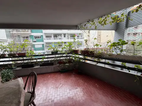 Departamento 4 ambientes con 2 baños