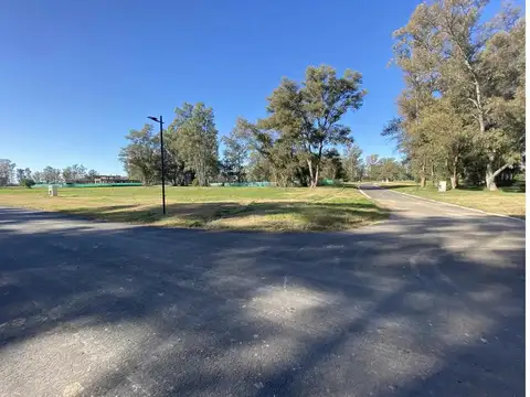 Terreno en Venta en Los Pinares Country Club, USD 42.000