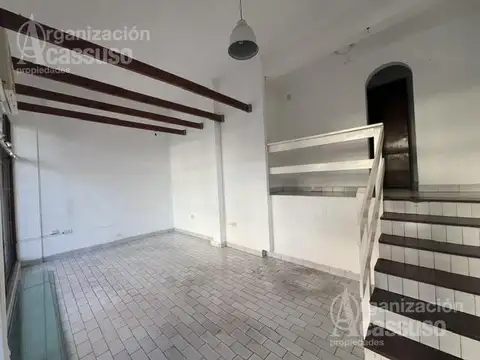 Local en Alquiler en San Isidro Centro, $ 800.000