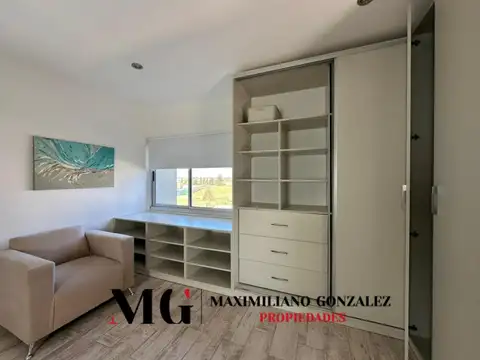 Casa 6 ambientes con 4 baños