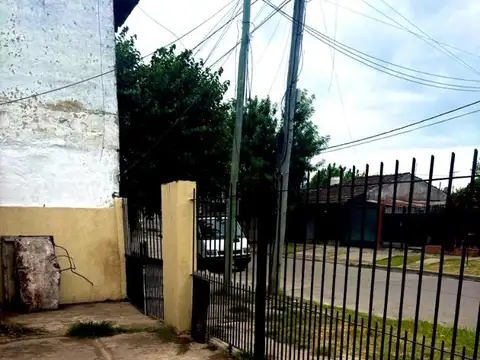 Casa en Venta en Luis Guillon, USD 35.000