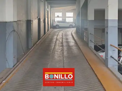 Galpón alquiler Liniers 