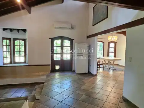 Casa en Alquiler de 3 dormitorios