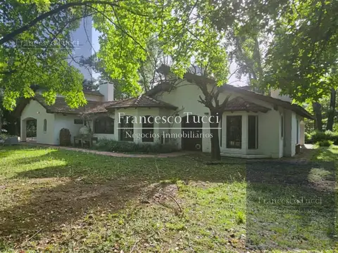 Casa en alquiler anual y temporal 4 ambientes con pileta La Tradición