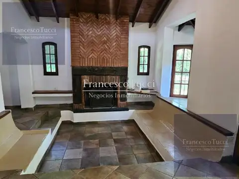 Casa 4 ambientes con 3 baños