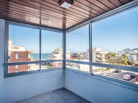 Departamento en venta de 2 dormitorios en Peninsula 100