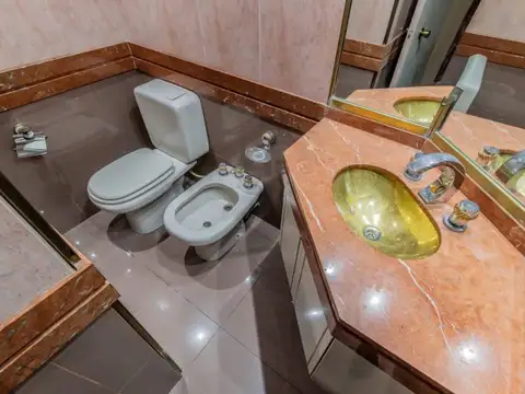VENTA · CASA TRIPLEX · VILLA DEVOTO