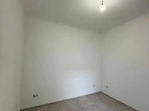 Depto Tipo Casa 2 ambientes con 1 baño