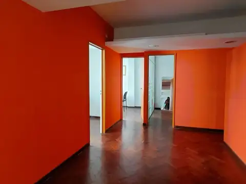 Oficina en Alquiler 40 años