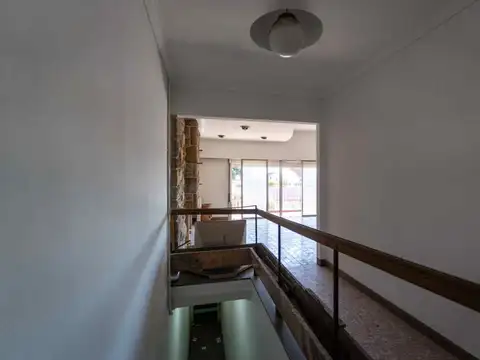 Casa en Alquiler en Ezpeleta Oeste, $ 750.000