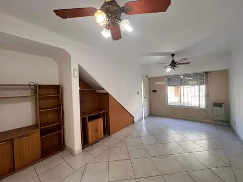 Entre Ríos 700, Piso pb