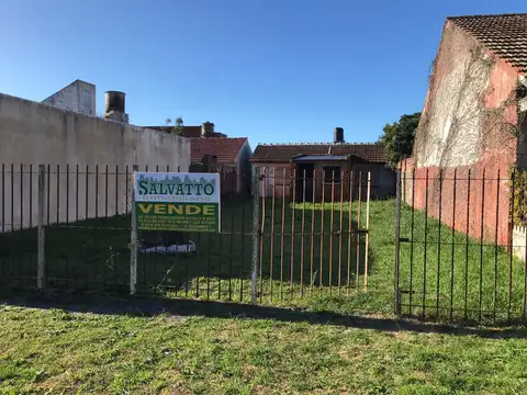 Casa 2 ambientes con 1 baño