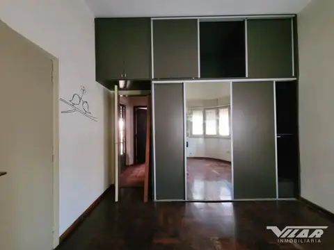 En venta Casa 5 Amb c/ Fondo, cochera, quincho y terraza - Villa Martelli