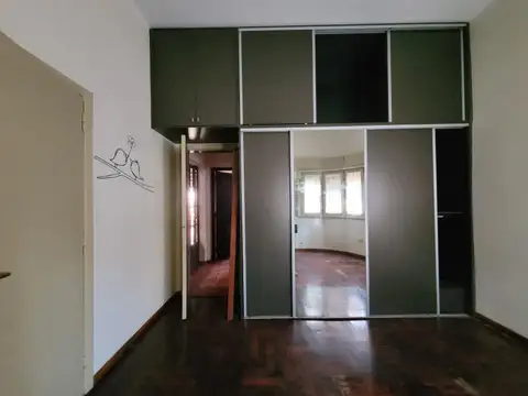 En venta Casa 5 Amb c/ Fondo, cochera, quincho y terraza - Villa Martelli