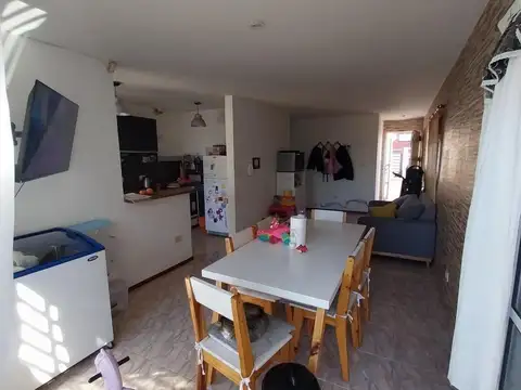 PH en venta - 2 Dormitorios 2 Baños - La Plata