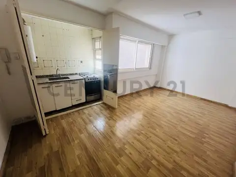 Departamento en Venta en Caballito Sur, USD 54.000