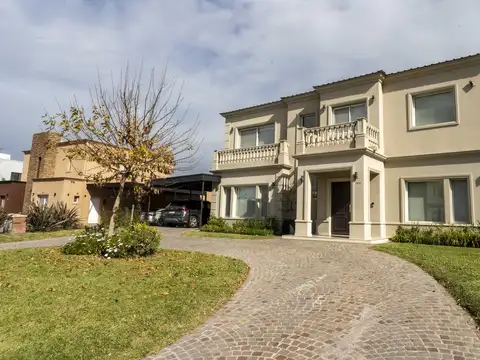 Casa en Venta de 4 dormitorios