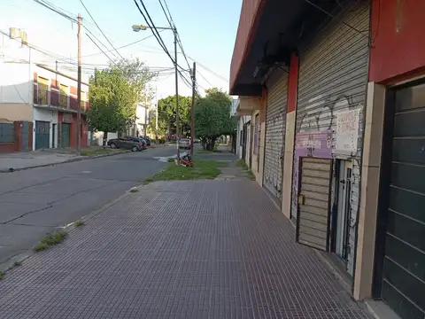 Buenos Aires  al 7400