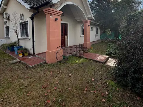 Casa en Alquiler en Barrio Parque Leloir, USD 1.600