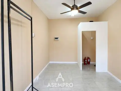 Local en Venta en Galeria Av Entre Rios al 1000