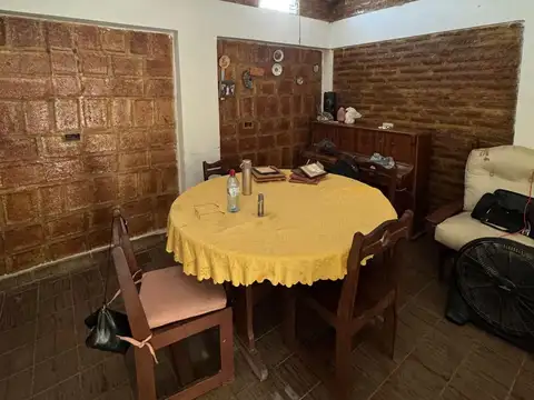 VENTA CASA - 2 DORMITORIOS - UNQUILLO