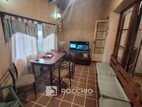 Casa 3 ambientes con 1 baño