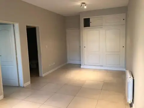 Departamento en Alquiler con 1 cochera