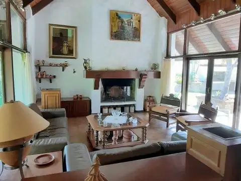 Casa en Venta en Playa Mansa, USD 790.000