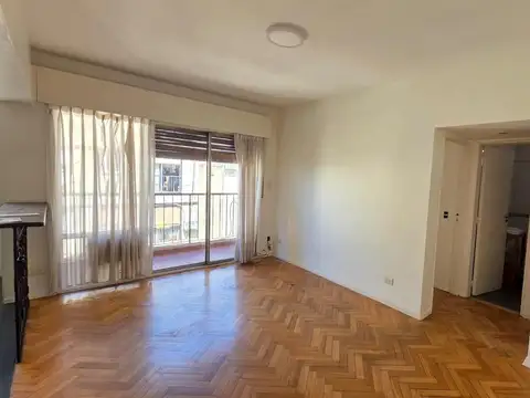 Av Libertador 200 , Piso 12