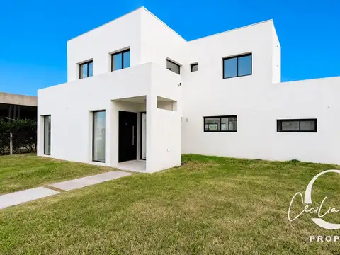 CASA A ESTRENAR A LA LAGUNA | 5 DORMITORIOS | ÁREA 7