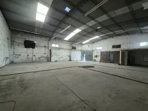 Galpon en Alquiler en Morón, $ 2.400.000