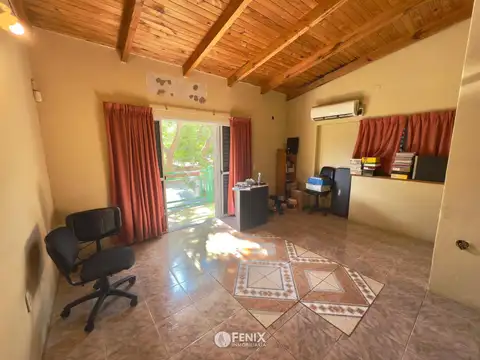 Casa en Venta con 4 cocheras