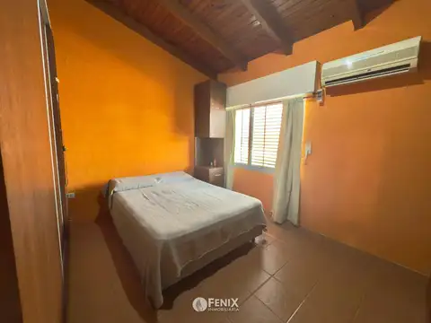 CF1211 - CASA EN VENTA APTO CRÉDITO - 8 AMBIENTES - AV. FCO. DE HARO ENTRE CMTE. ANDRESITO Y STA. CR