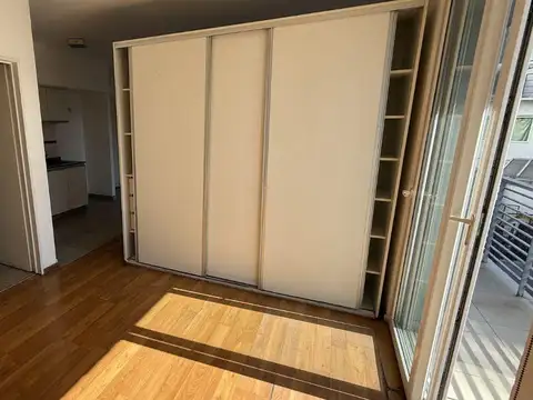 Venta departamento Monoambiente en Chacarita luminoso con balcón y cochera