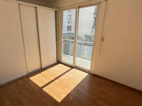 Departamento en Venta en Chacarita, USD 95.000