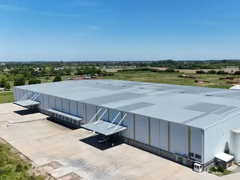 VENTA GALPONES TRIPLE AAA 25000 METROS CUB. ZARATE