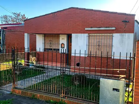 Casa en Venta en Los Hornos, La Plata