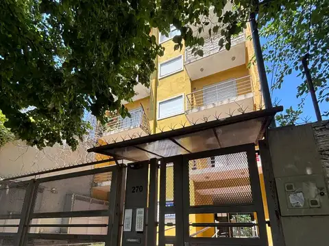 Departamento en alquiler en Moron Sur,  dos ambiente s al frente
