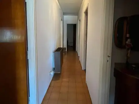 Casa en Venta en Castelar Sur, USD 160.000