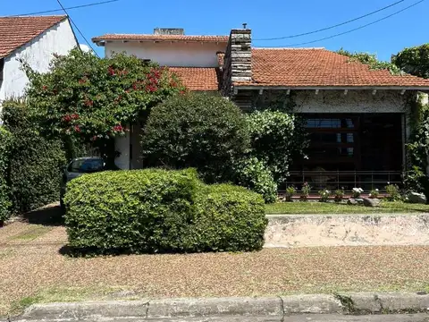 Casa en venta - Castelar Sur - Almafuerte al 2100